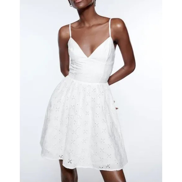 ZARA Mini Dress Openwork Embroidered Eyelet V-Neck Spaghetti Strap Cottagecore - Picture 4 of 13